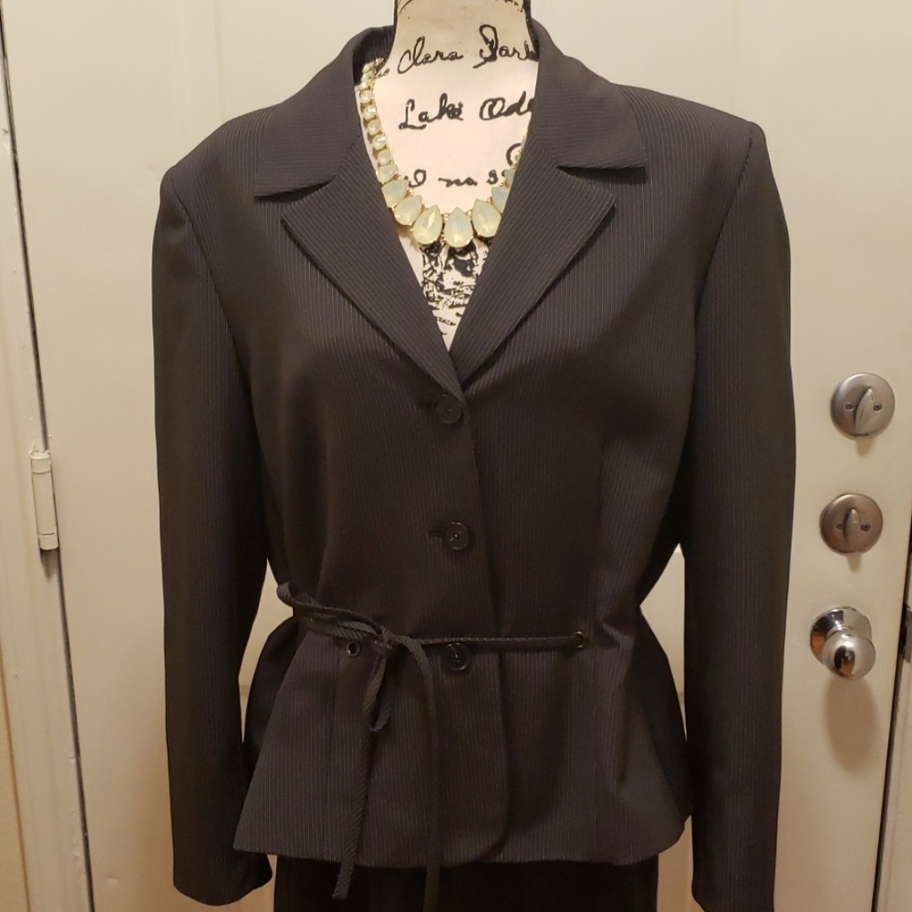 Blazer with belt cinched waist
